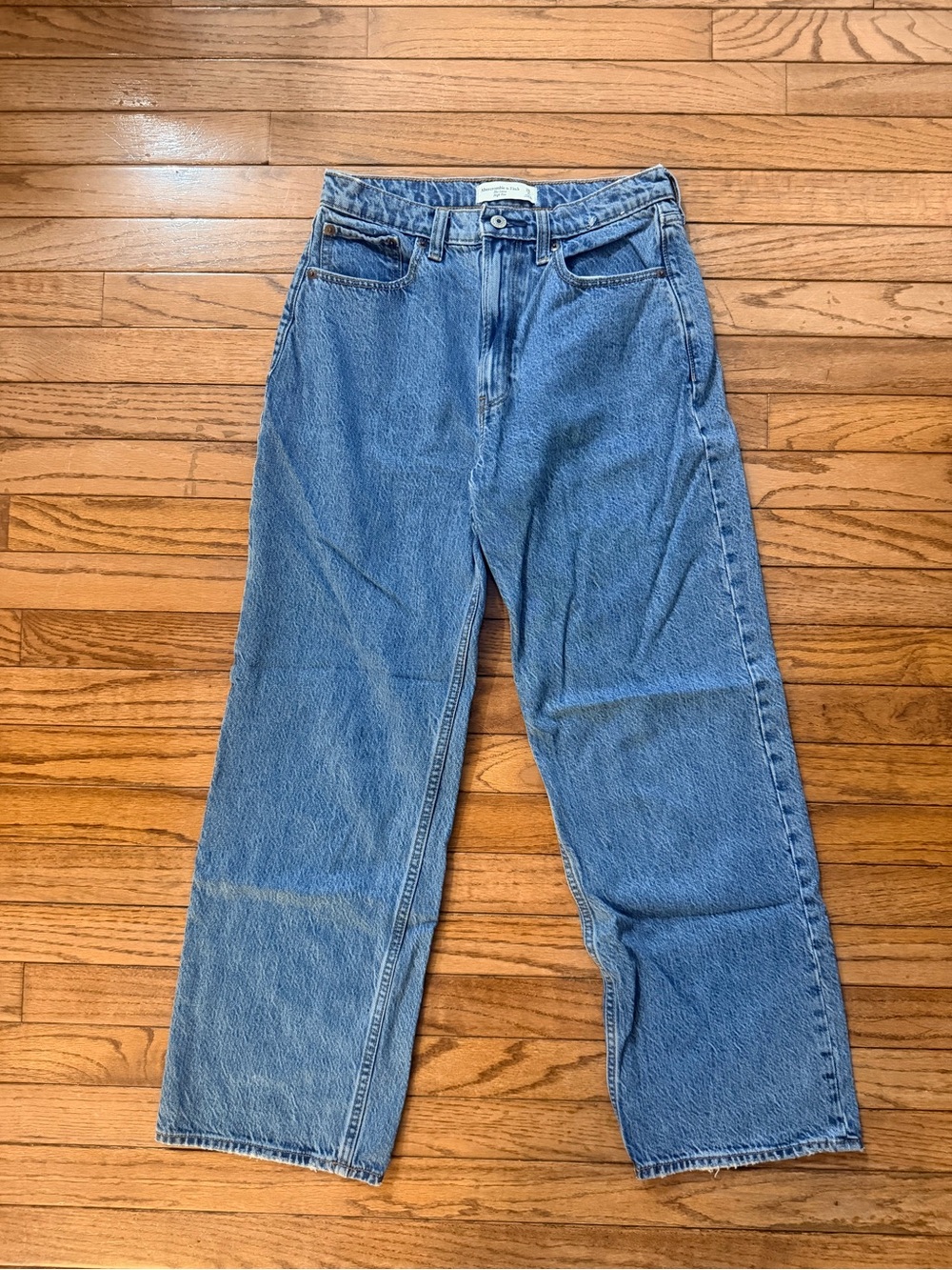 Abercrombie & Fitch Medium Marble Blue High-Rise Loose Jeans